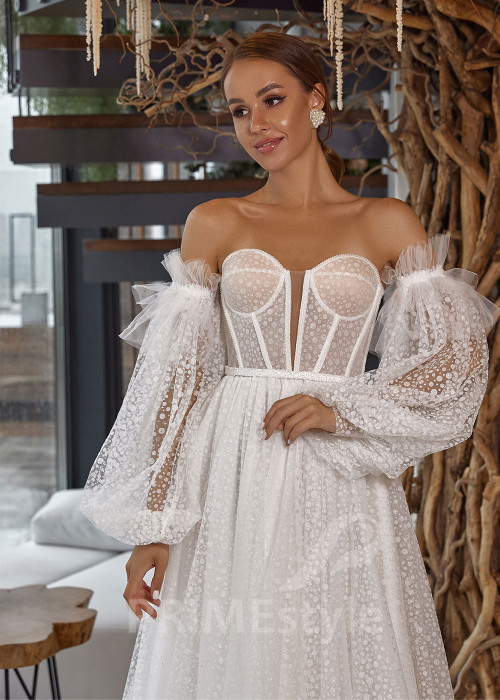 Svadobné šaty s balónovými rukávmi RC2507