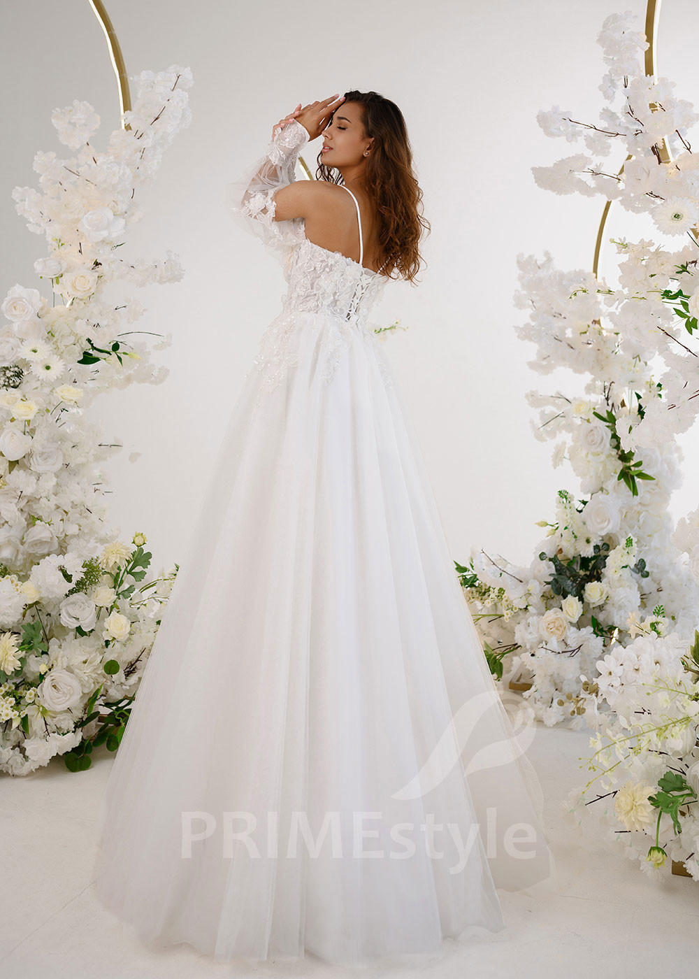 Luxusné kvetované svadobné šaty RT2323