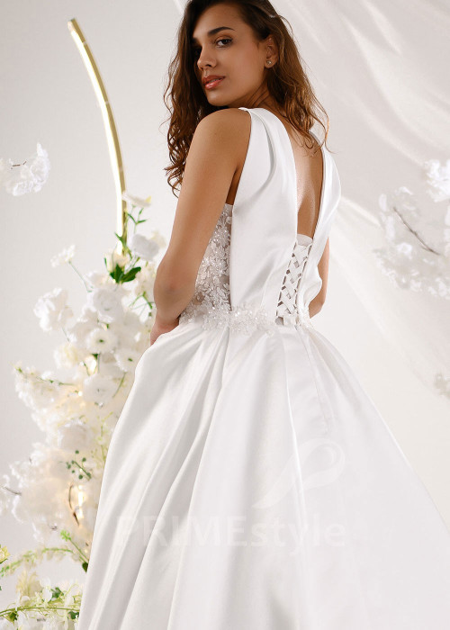 Extravagantné saténové svadobné šaty RT2325