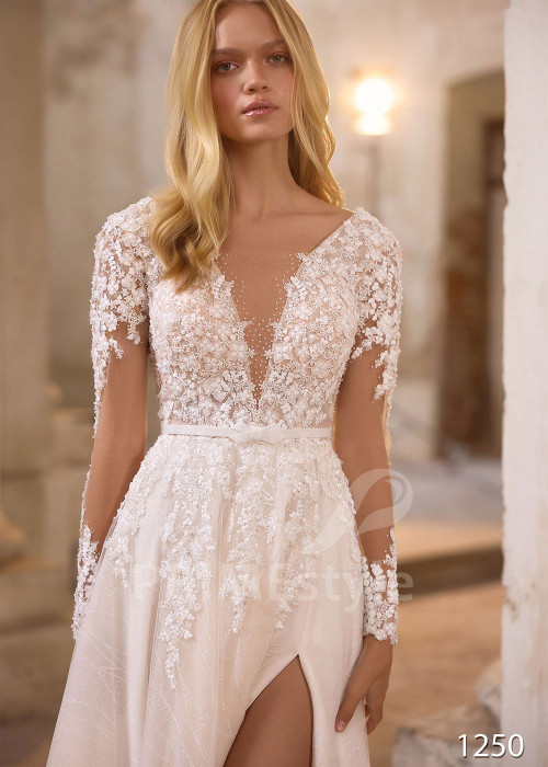 Luxusné svadobné šaty s čipkovaným rukávom RS1250