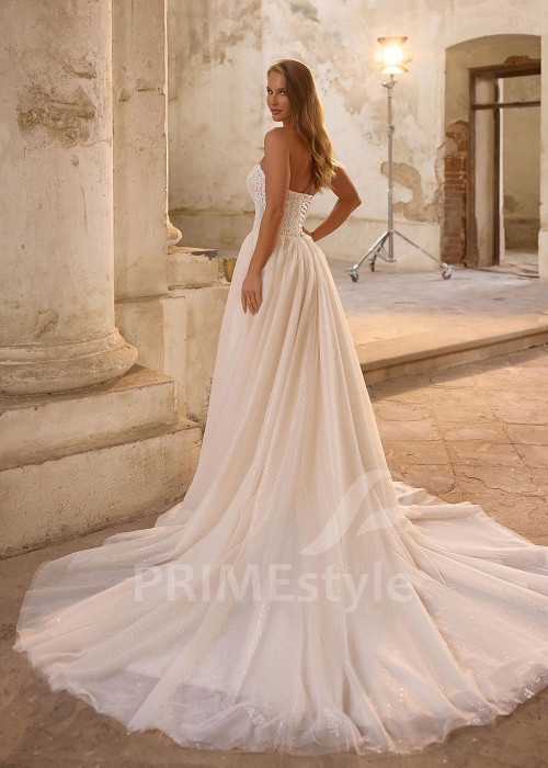Exkluzívne svadobné šaty s odopínateľnou tylovou vlečkou RS1253