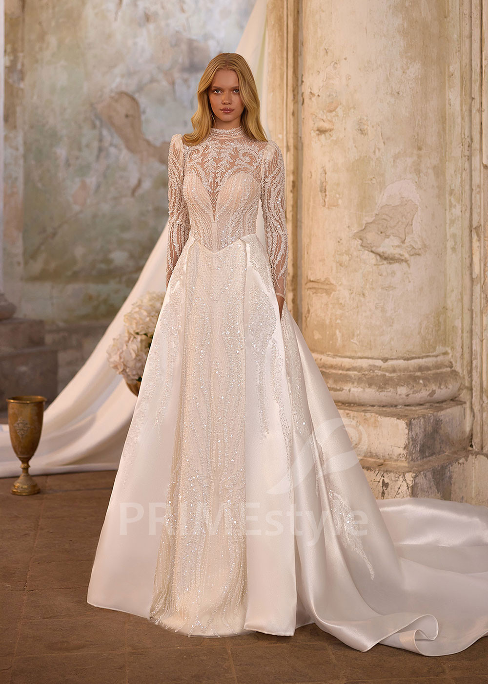 Luxusné svadobné šaty s odopínateľnou saténovou vlečkou RS1264