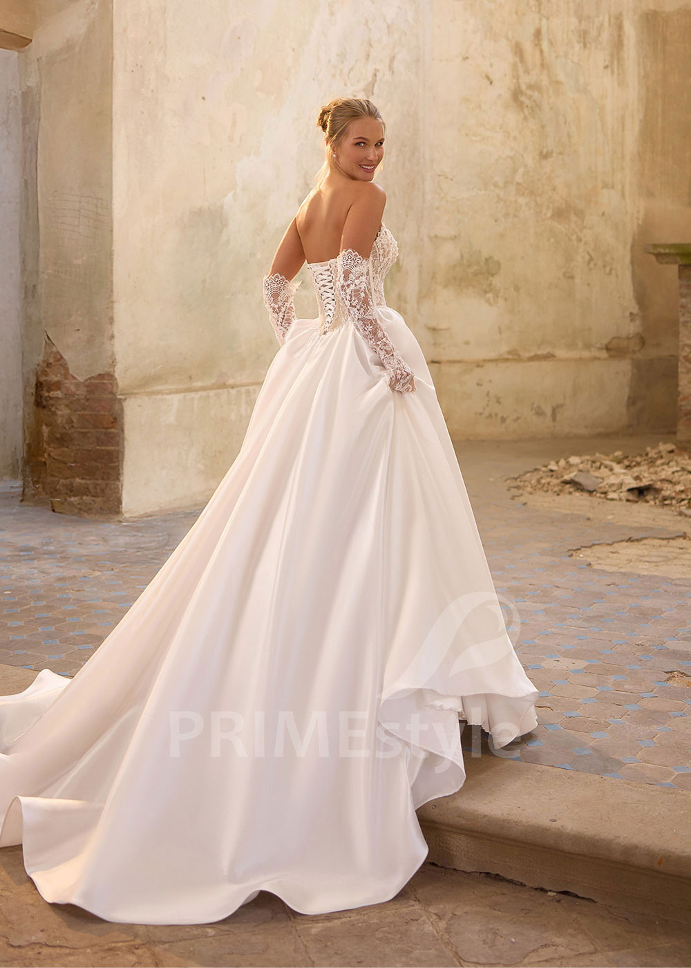 Princeznovské čipkované svadobné šaty RS1265