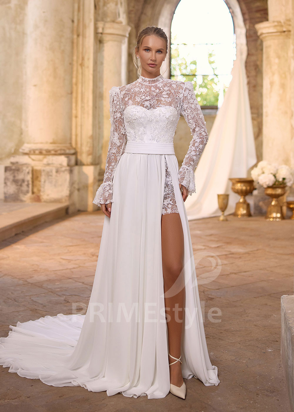 Romantické svadobné šaty s čipkovaným rukávom RS1277