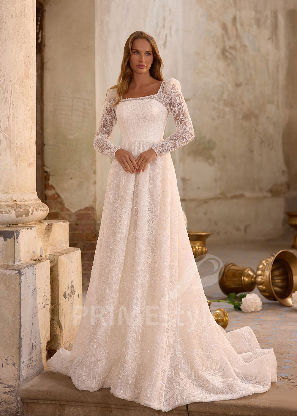 Luxusné svadobné šaty s čipkovaným rukávom RS1280
