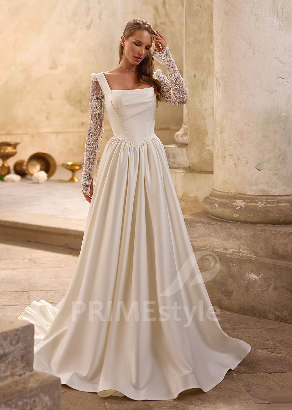 Trendové svadobné šaty s elegantnou saténovou sukňou RS1282