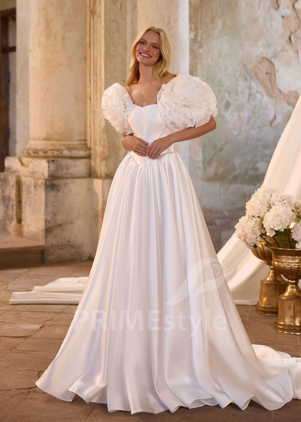 Trendové saténové svadobné šaty RS1285