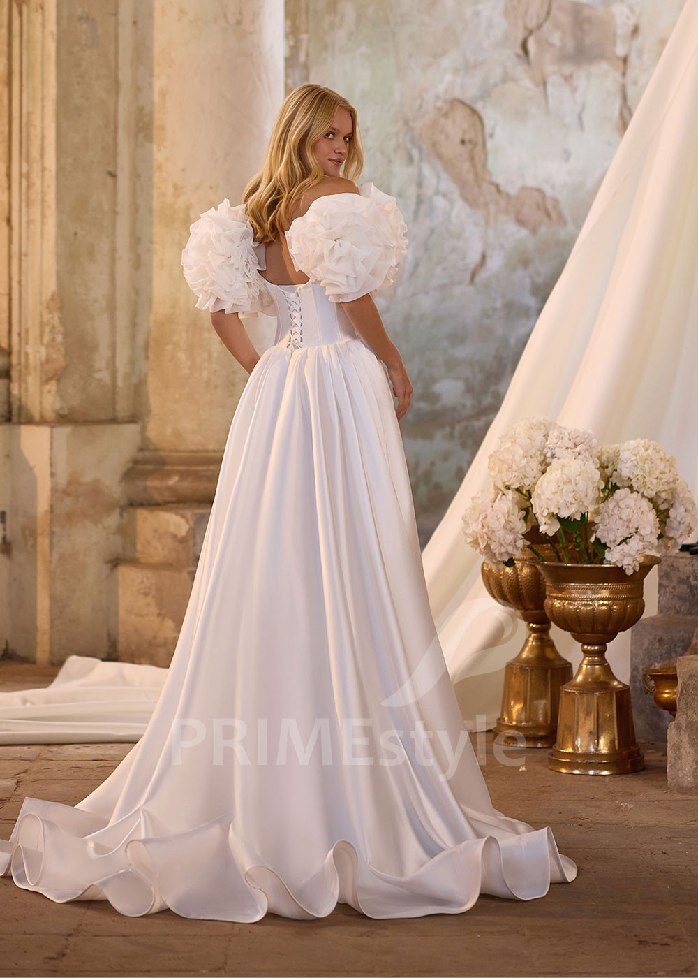 Trendové saténové svadobné šaty RS1285