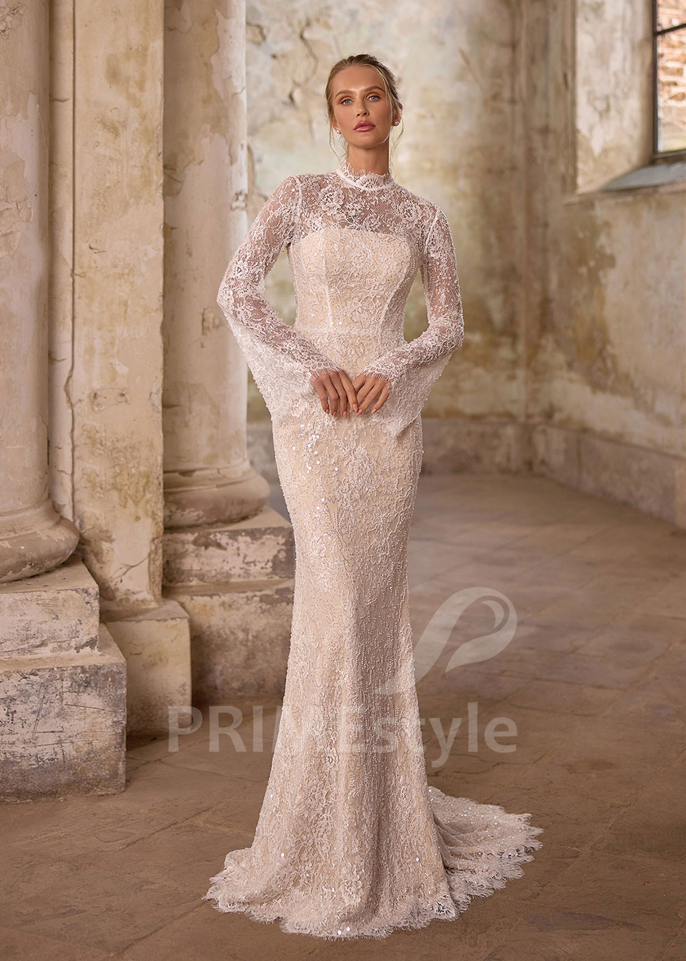 Celočipkované svadobné šaty s odopínateľnou tylovou vlečkou RS1286