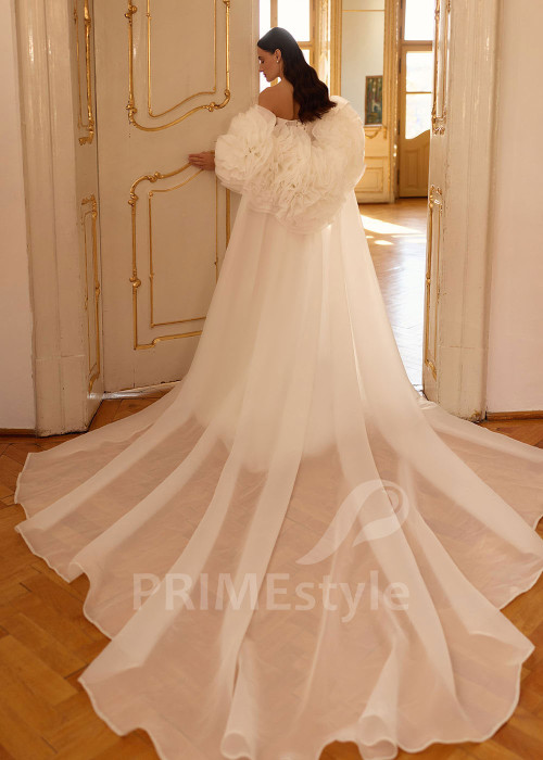 Glamour svadobné šaty s tylovým plášťom RC3000