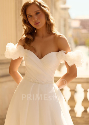 Minimalistické svadobné šaty s 3D kvetmi RC3004 | PRIMESTYLE.SK