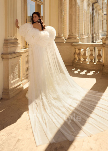 Extravagantné svadobné šaty s tylovým plášťom RC3006 | PRIMESTYLE.SK