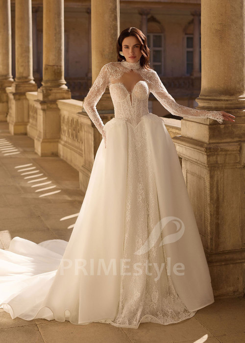 Trojdielne svadobné šaty s čipkovaným bolerkom RC3009