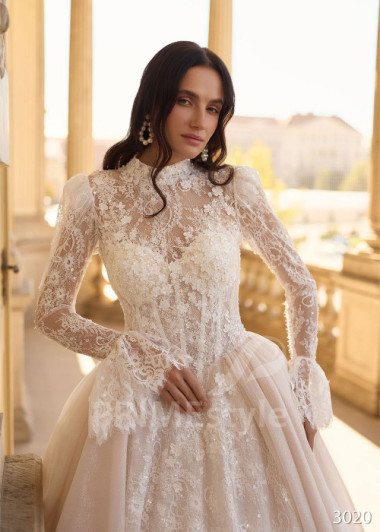 Luxusné svadobné šaty s čipkovaným rukávom RC3020 | PRIMESTYLE.SK