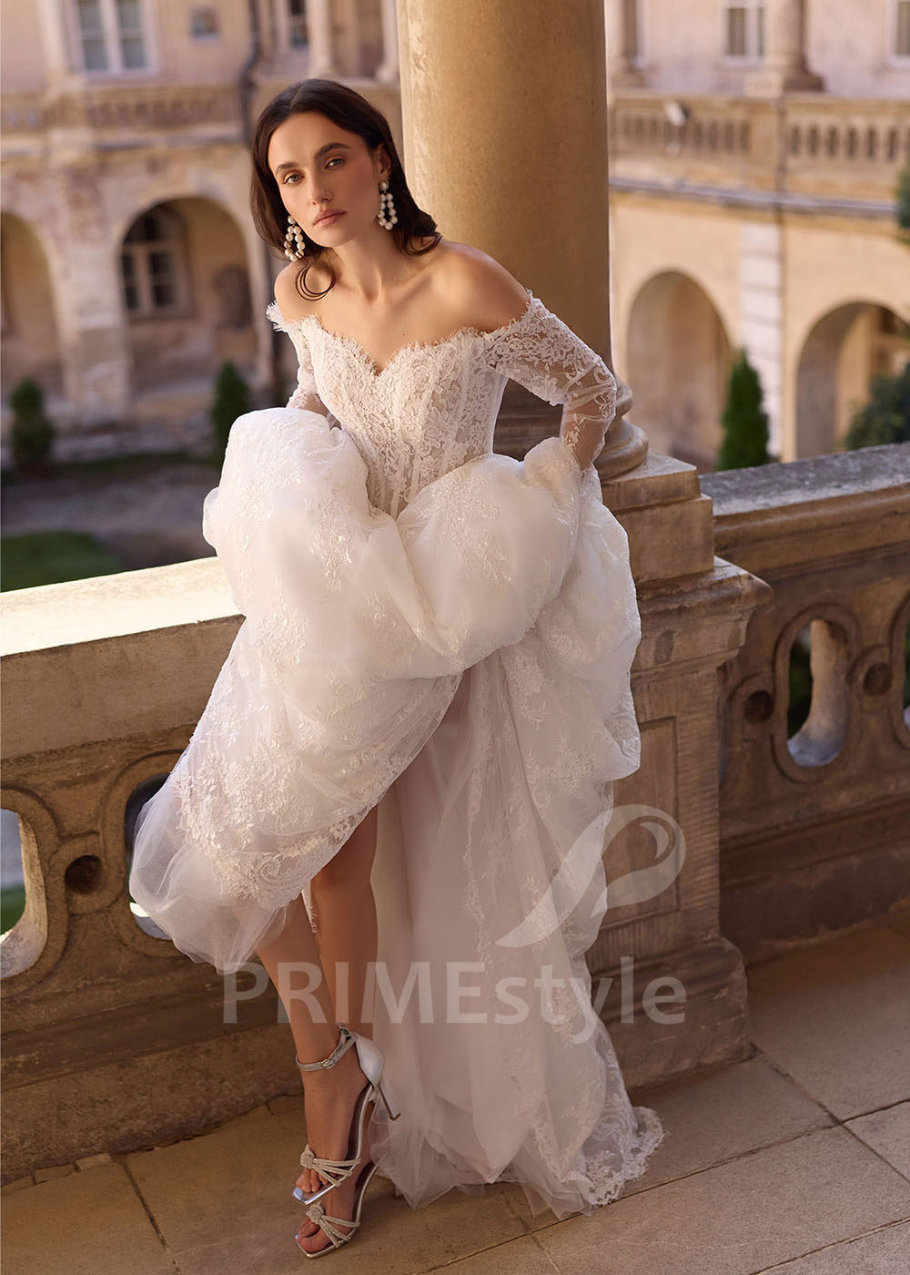 Luxusné celočipkované svadobné šaty s dlhým rukávom RC3030