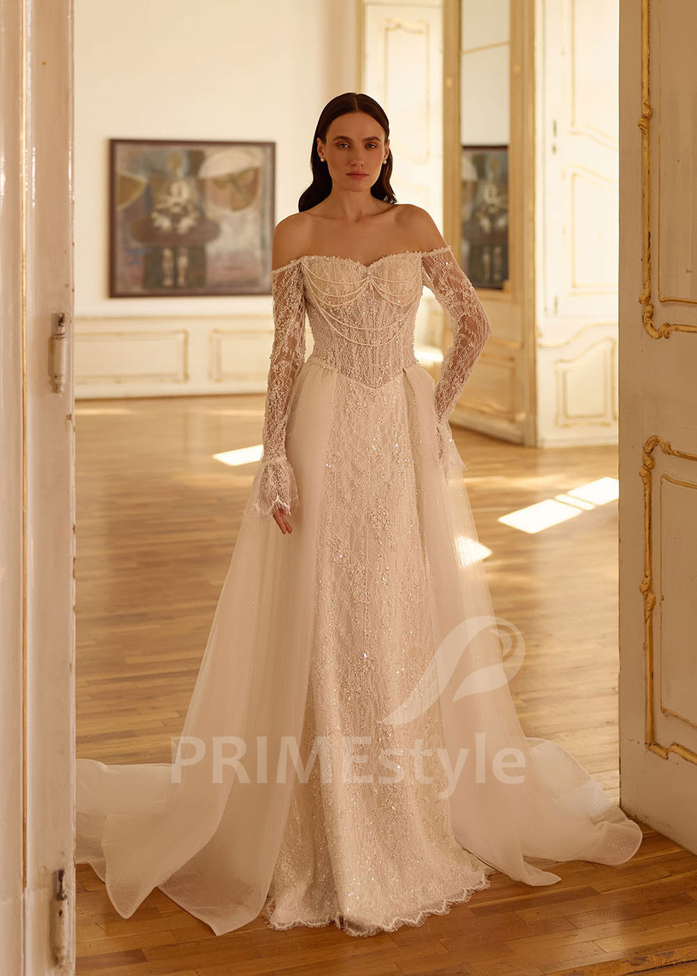 Extravagantné celočipkované svadobné šaty s odopínateľnou tylovou vlečkou RC3035