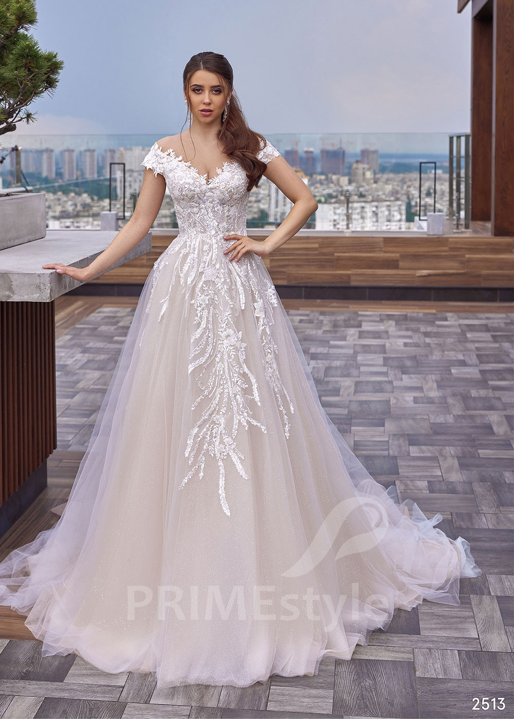 Luxusné čipkované svadobné šaty RC2513