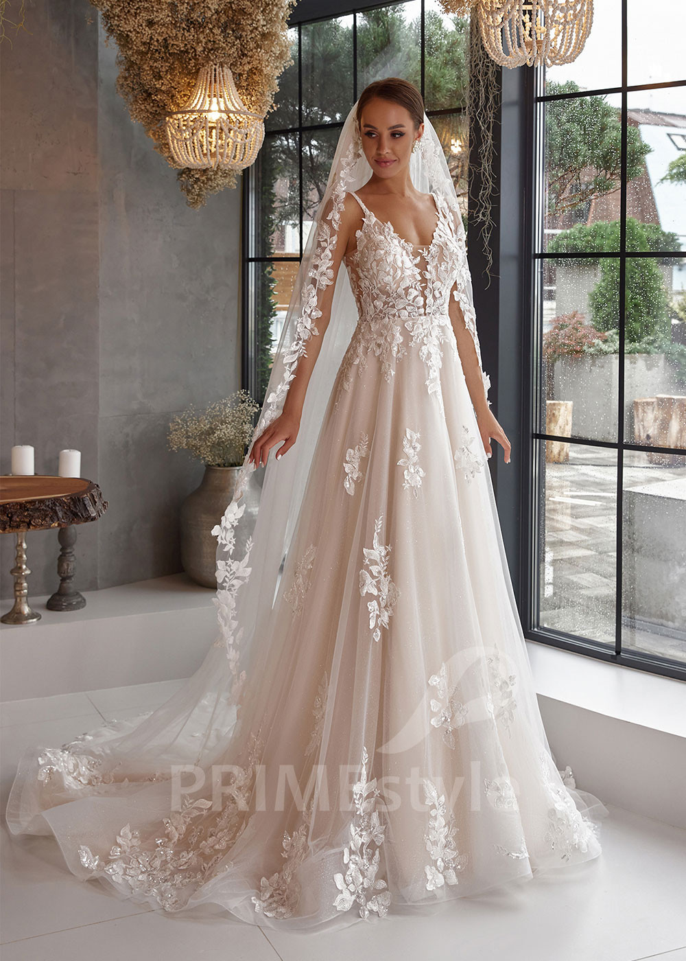 Elegantné čipkované svadobné šaty RC2519