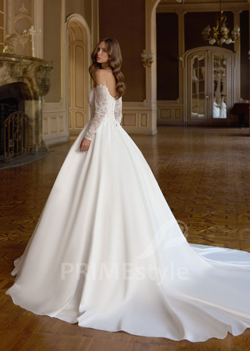 Princeznovské svadobné šaty s dlhým čipkovaným rukávom Audrie