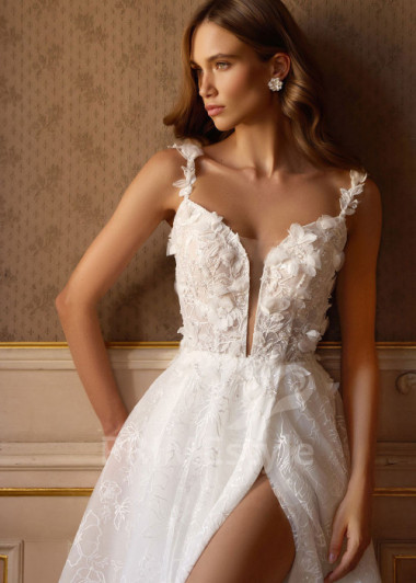 Celočipkované svadobné šaty s 3D kvetmi Cecillia | PRIMESTYLE.SK