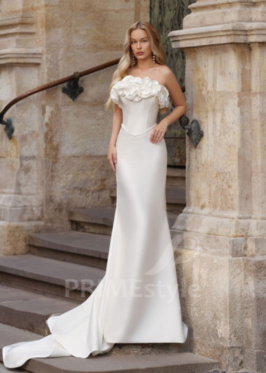 Hladké svadobné šaty s viditeľnou korzetovou konštrukciou Olivia