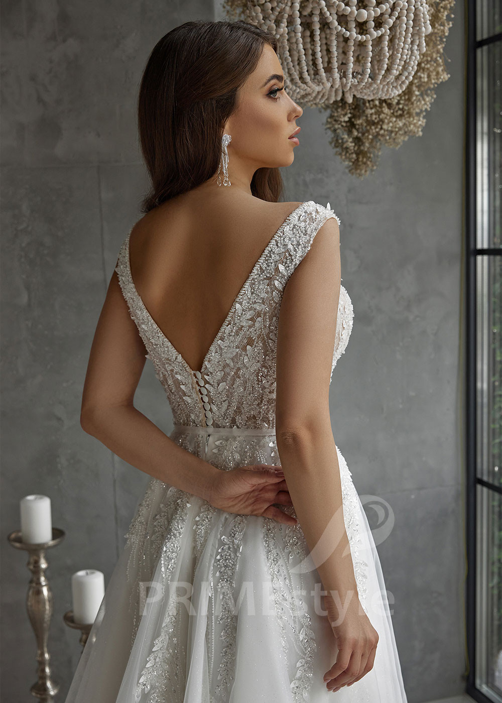 Extravagantné čipkované svadobné šaty RC2524