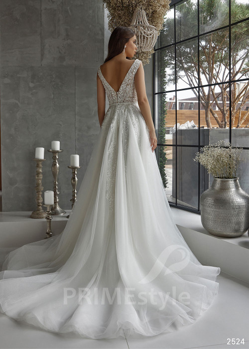 Extravagantné čipkované svadobné šaty RC2524