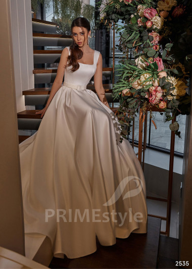 Elegantné hladké svadobné šaty RC2535 - primestyle.sk