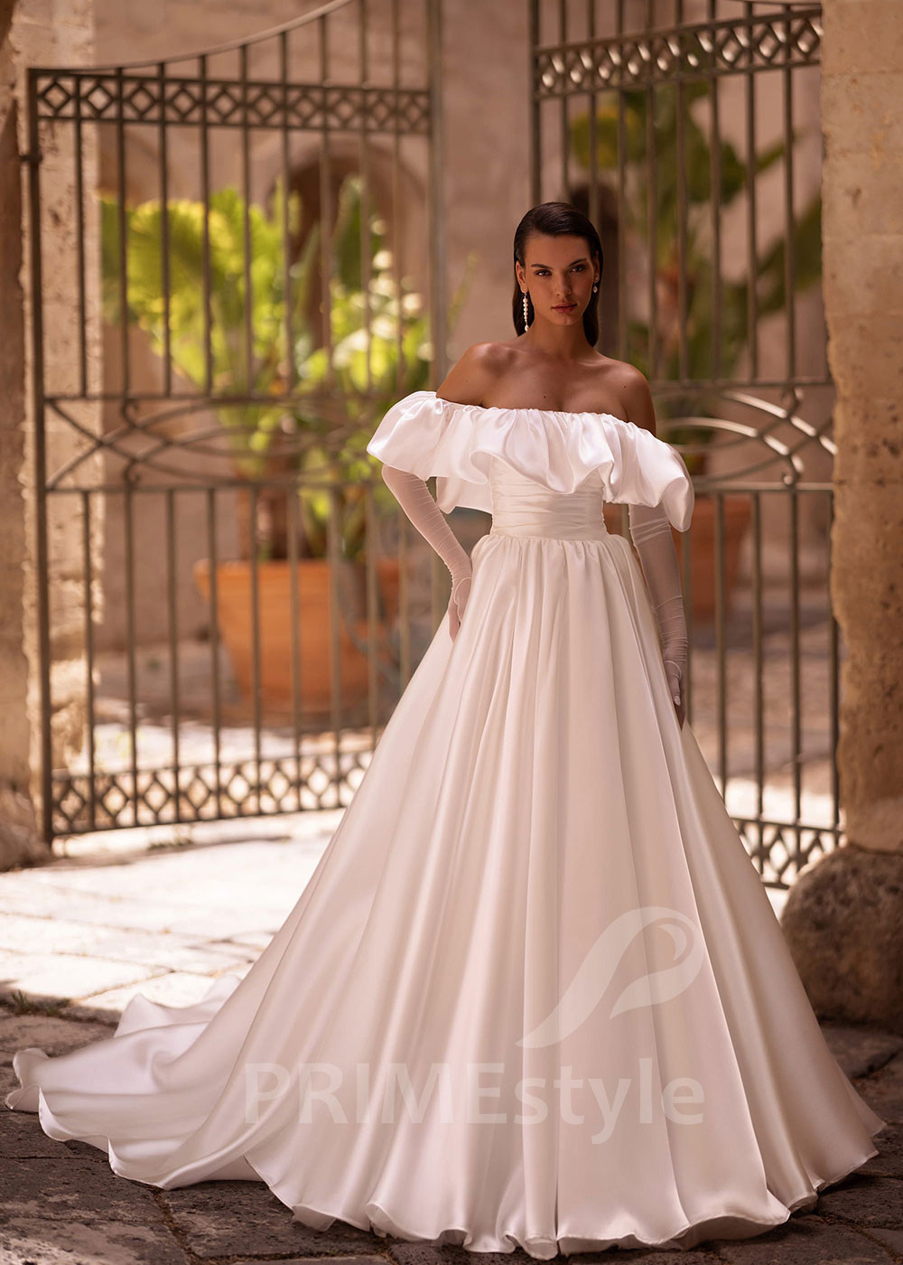 Luxusné extravagantné svadobné šaty VO001