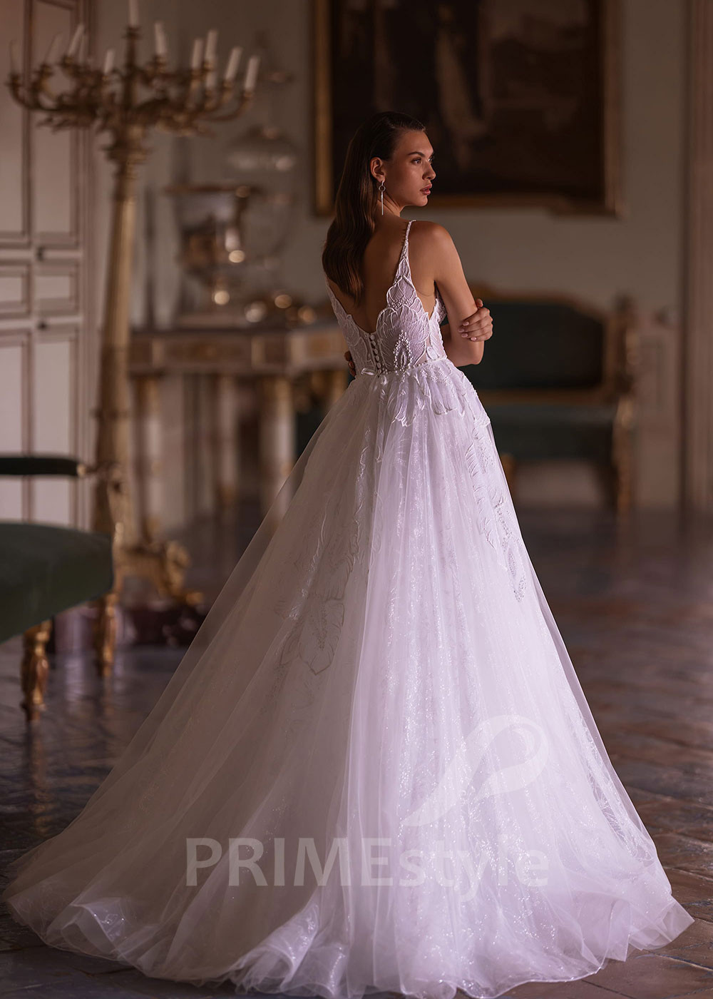 Luxusné čipkované svadobné šaty VO006