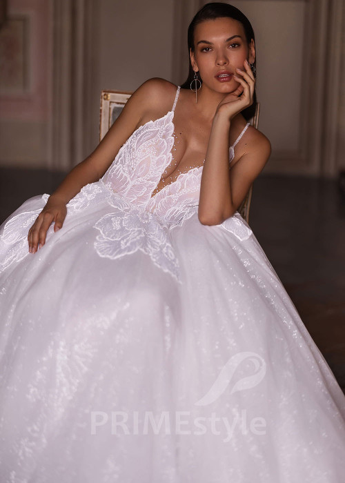 Luxusné čipkované svadobné šaty VO006