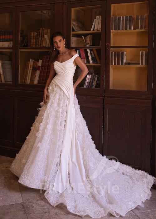 Luxusné extravagantné svadobné šaty VO010