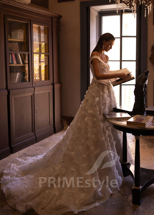 Luxusné extravagantné svadobné šaty VO010