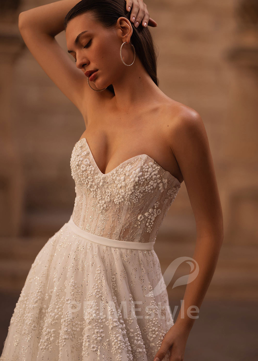 Luxusné princeznovské svadobné šaty VO013