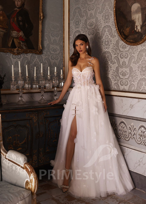 Luxusné svadobné šaty na ramienka VO022