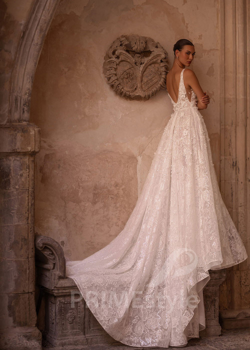 Luxusné čipkované svadobné šaty VO027