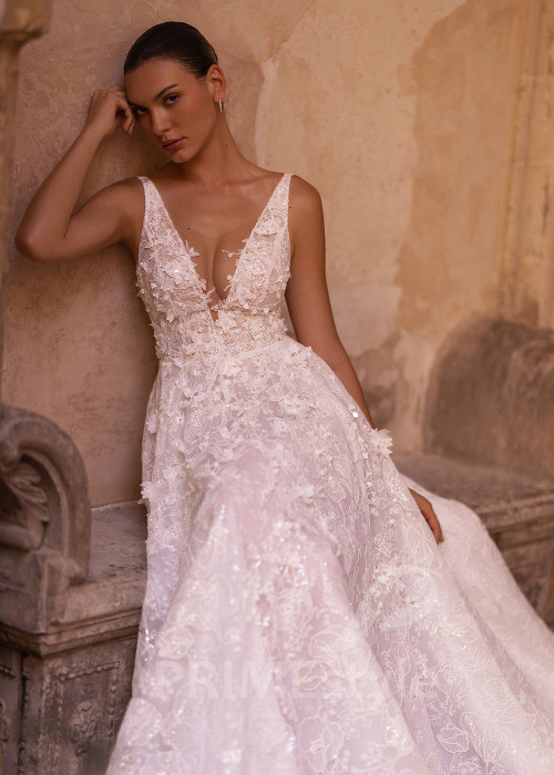 Luxusné čipkované svadobné šaty VO027