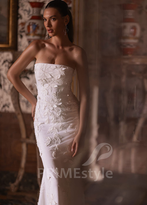 Luxusné úzke svadobné šaty VO030