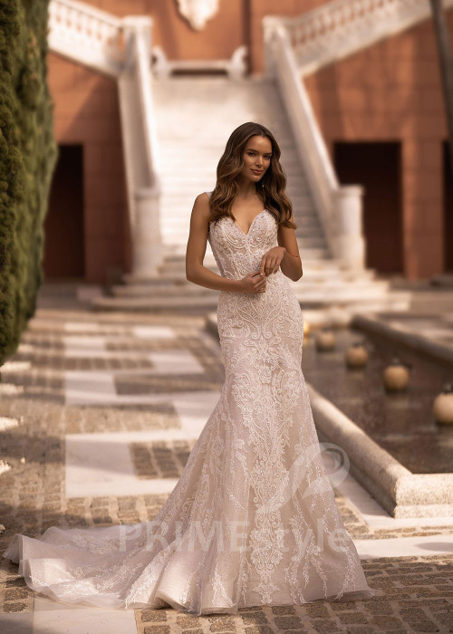 Luxusné úzke svadobné šaty VR009