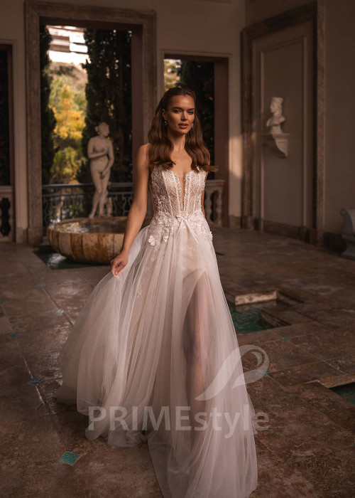 Luxusné čipkované svadobné šaty VR017