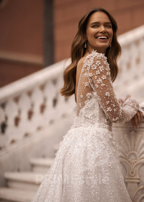 Luxusné trblietavé svadobné šaty VR022