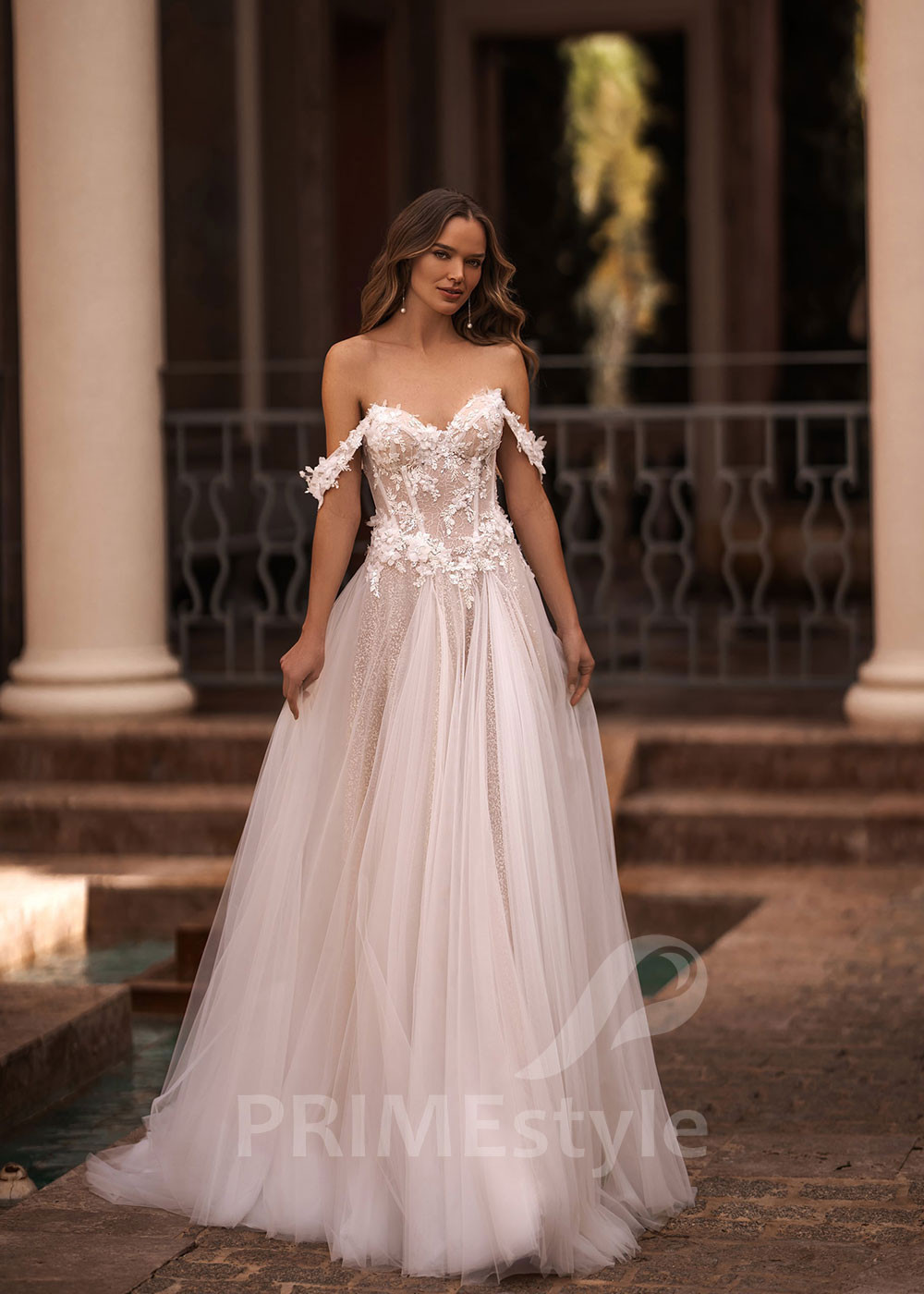 Luxusné extravagantné svadobné šaty VR023