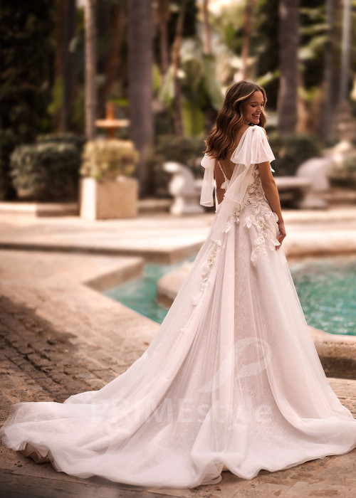 Luxusné extravagantné svadobné šaty VR026