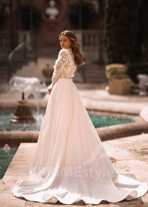 Luxusné kvetované svadobné šaty VR031