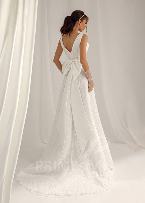 Extravagantné úzke svadobné šaty Claudia