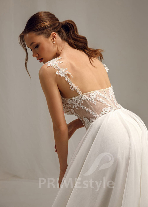 Jednoduché tylové svadobné šaty Iris