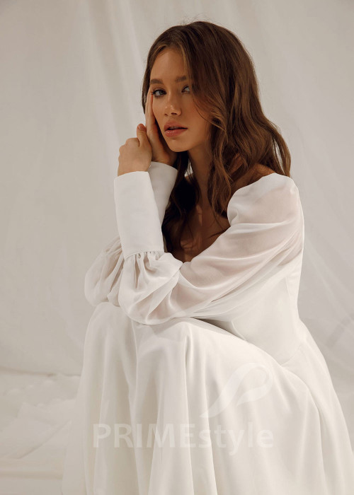 Jednoduché hladké svadobné šaty Michelle