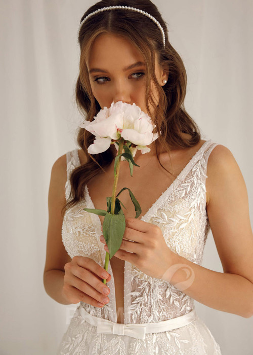 Luxusné čipkované svadobné šaty Mira