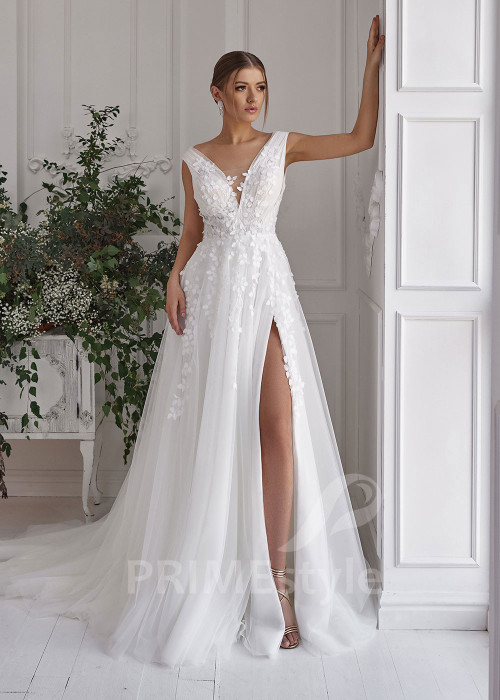 Jednoduché čipkované svadobné šaty RS808