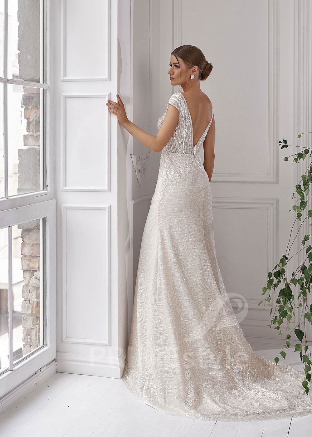 Luxusné trblietavé svadobné šaty RS810